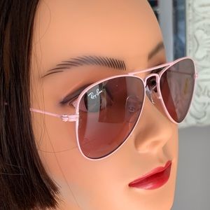 Ray-Ban Aviator Junior RJ9506S pink Sunglasses